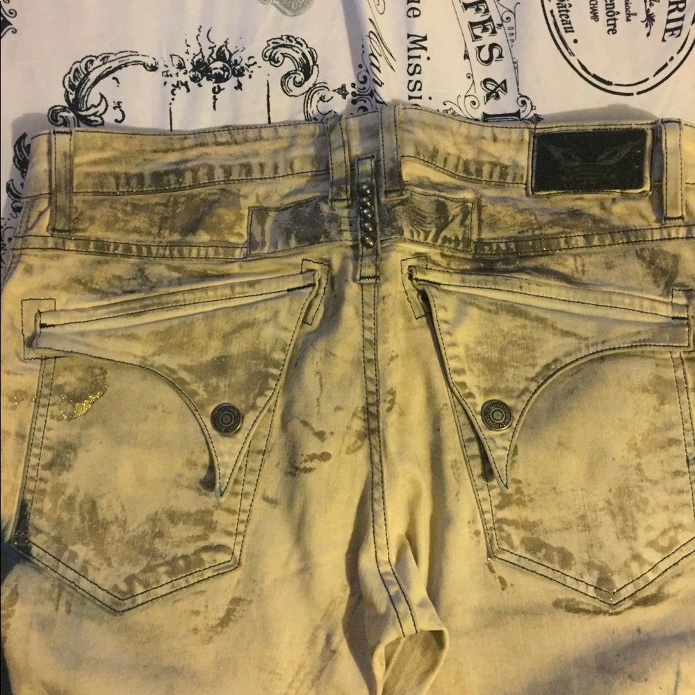 Robin’s Jeans - Picture 4 of 7